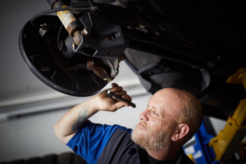 ELITE CARE AUTO CENTER Updated October 2024 40 Photos 1401