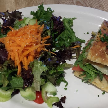 Art Is In Bakery - Roast beef sandwich and green salad - Bakeries Near Me - Ottawa, Ontario Art Is In Bakery - Roast beef sandwich and green salad - Bakeries Near Me - Ottawa, Ontario