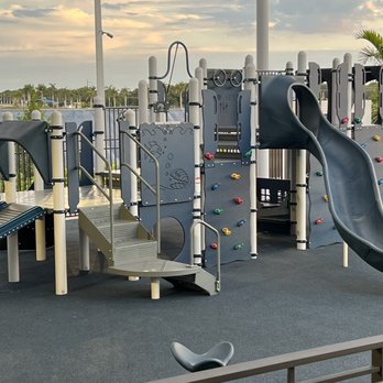 PopStroke - Kid playground - Mini Golf Near Me - Sarasota, Florida PopStroke - Kid playground - Mini Golf Near Me - Sarasota, Florida