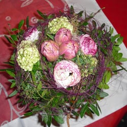 Dornröschen - Hier einmal ein Blumenstrauß (für 8€), den ich am vergangenen Freitag beim "Dornröschen" bestellt und abgeholt habe - ich