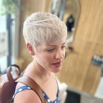 Bert LaMar Hair Stylist - Pixie bleach blonde - Hair Salons Near Me - Luecadia, California Bert LaMar Hair Stylist - Pixie bleach blonde - Hair Salons Near Me - Luecadia, California