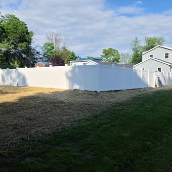 Scott Construction - a white fence in a backyard - General Contractors Near Me - Waterloo, New York