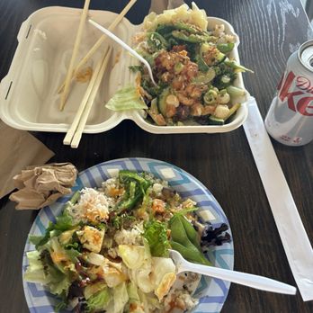 One Poke - Poke Four Protein Scoops Large Poke Bowl - Hawaiian Near Me - El Segundo, California One Poke - Poke Four Protein Scoops Large Poke Bowl - Hawaiian Near Me - El Segundo, California