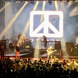 Blossom Music Center - 7/29/2024 Sammy Hagars Best of all Worlds tour. 22 hits that kept the crowd on their feet. #UpCloseSavor