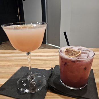 White Rabbit Kitchen - 'sota old fashion and cosmo...'not cocktails - Food Trucks Near Me - Andover, Minnesota