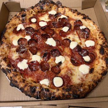 Hearth Restaurant & Coffee - Hot honey pizza - Latin American Near Me - Moorpark, California Hearth Restaurant & Coffee - Hot honey pizza - Latin American Near Me - Moorpark, California