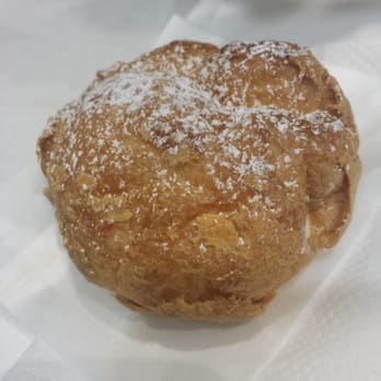 Beard Papa's - Creme puffff - Desserts Near Me - Los Angeles, California