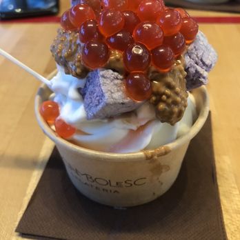 Rocambolesc - Yogurt with toppings - Ice Cream & Frozen Yogurt Near Me - Houston, Texas