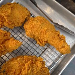 Galloway Corner Kitchen - Fried chicken pieces