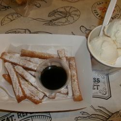 Cap't Loui - Funnel fries and ice cream
