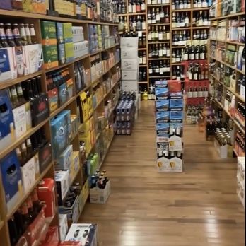 Fifth Street Market - Beet and wine - Beer, Wine & Spirits Near Me - Roscommon, Michigan