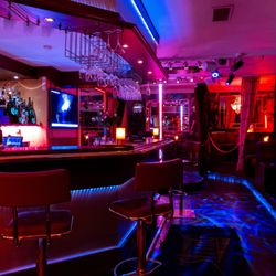 String Show Bar - Inside
