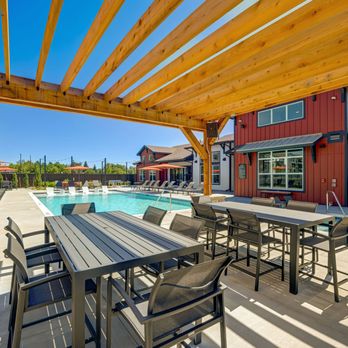 The Granary - Sparkling Pool & Sundeck - Apartments Near Me - Fort Collins, Colorado The Granary - Sparkling Pool & Sundeck - Apartments Near Me - Fort Collins, Colorado