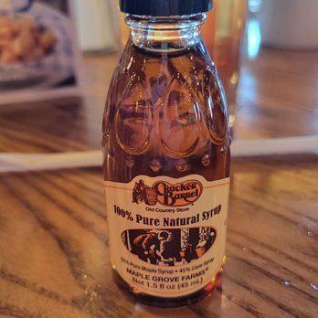 Cracker Barrel Old Country Store - Little bottle of syrup - American Near Me - Lancaster, Pennsylvania