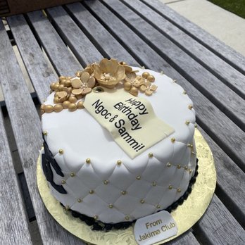 Cakes By Creme de la Creme - Patisserie/Cake Shop Near Me - Renton, Washington Cakes By Creme de la Creme - Patisserie/Cake Shop Near Me - Renton, Washington