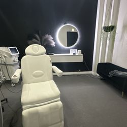 Montebello Optometry Eye Clinic and Dry Eye Center - Treatment room