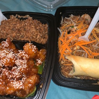 Quick Bowl Asian Kitchen - Sesame chicken and shrimp fried rice - Chinese Near Me - McDonough, Georgia Quick Bowl Asian Kitchen - Sesame chicken and shrimp fried rice - Chinese Near Me - McDonough, Georgia