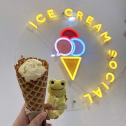 Aw, shucks! (Sweet corn ice cream)
