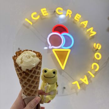 Ice Cream Social - Aw, shucks! (Sweet corn ice cream) - Ice Cream & Frozen Yogurt Near Me - Madison, Wisconsin