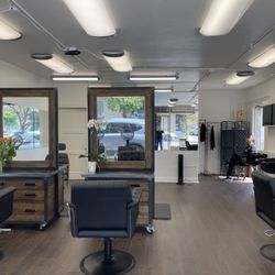 Dolly and Shyama Threading Salon - Aesthetically done salon