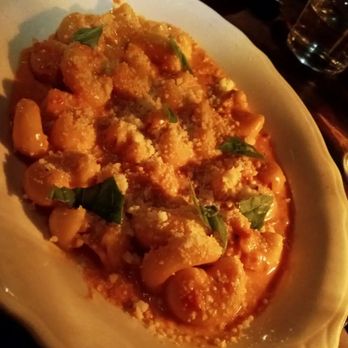 Gilt Bar - Vodka Rigatoni - New American Near Me - Chicago, Illinois