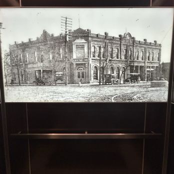 Ruby Sunshine Franklin - Elevator - Breakfast & Brunch Near Me - Franklin, Tennessee