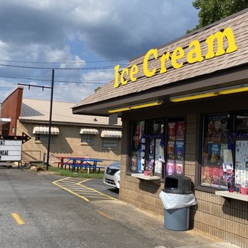 Sweet Tooth - Sweet Tooth (walk up) or drive thru - Ice Cream & Frozen Yogurt Near Me - Murphy, North Carolina Sweet Tooth - Sweet Tooth (walk up) or drive thru - Ice Cream & Frozen Yogurt Near Me - Murphy, North Carolina