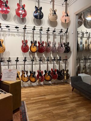 Chicago Music Exchange by null