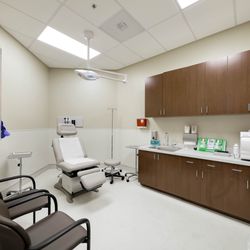 Accelerated Urgent Care