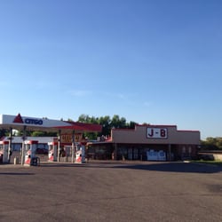 J B Sales - Convenience store with a deli in a gas station :-)