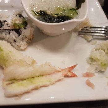 Ryuu Japanese Kitchen - If you don't like wasabi, you may have to let your server know prior to ordering the sushi combo - Japanese Near Me - Vancouver, British Columbia Ryuu Japanese Kitchen - If you don't like wasabi, you may have to let your server know prior to ordering the sushi combo - Japanese Near Me - Vancouver, British Columbia