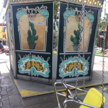 Wava Swinger - Amusement Parks Near Me - Buena Park, California Wava Swinger - Amusement Parks Near Me - Buena Park, California