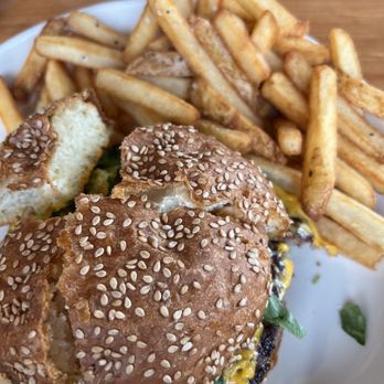 King Dough Indy - KD Burger - Pizza Near Me - Indianapolis, Indiana