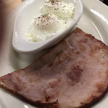 Michael David Winery - Ham with pouched eggs - Wine Tasting Room Near Me - Lodi, California Michael David Winery - Ham with pouched eggs - Wine Tasting Room Near Me - Lodi, California
