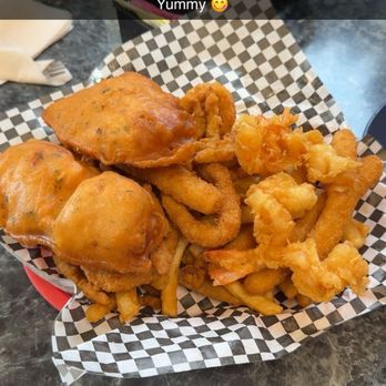 King's Fish & Chips - Seafood platter - Fish & Chips Near Me - Port Orchard, Washington King's Fish & Chips - Seafood platter - Fish & Chips Near Me - Port Orchard, Washington