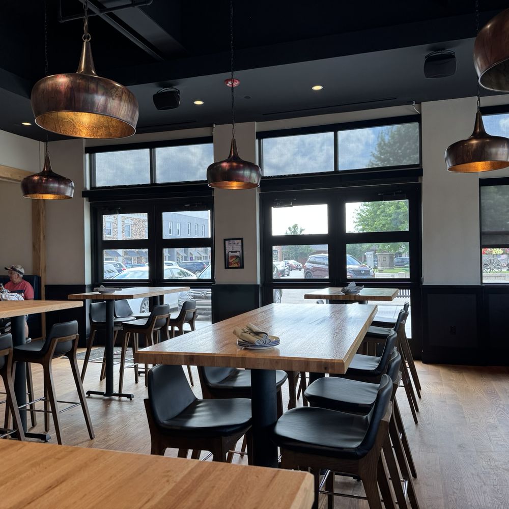 Tangled Roots Craft Beer & Kitchen - Brewpubs Near Me - Washington, Illinois Tangled Roots Craft Beer & Kitchen - Brewpubs Near Me - Washington, Illinois