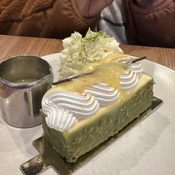Desserts by Night - Matcha cake