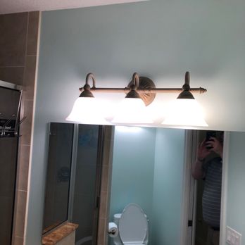 Jumbo Painting - Paint in bathroom area - Painters Near Me - Tampa, Florida Jumbo Painting - Paint in bathroom area - Painters Near Me - Tampa, Florida