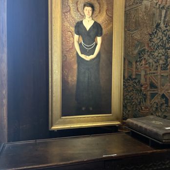 Isabella Stewart Gardner Museum - A portrait of Isabella, which was considered risqué at the time. - Art Museums Near Me - Boston, Massachusetts Isabella Stewart Gardner Museum - A portrait of Isabella, which was considered risqué at the time. - Art Museums Near Me - Boston, Massachusetts