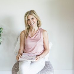Shara Ogin, Intuitive Coaching - Please get a fresh journal for our transformation work together!