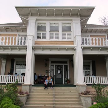 THE MONTESSORI SCHOOLS OF CENTRAL TEXAS