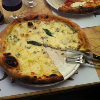 Pizza Ré - Quattro Formagio - Delicious!!!! Has a blue cheese variety which was unexpected but very nice. - Pizza Near Me - Rome, RM Pizza Ré - Quattro Formagio - Delicious!!!! Has a blue cheese variety which was unexpected but very nice. - Pizza Near Me - Rome, RM