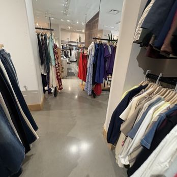 Evereve - Women's Clothing Near Me - Walnut Creek, California Evereve - Women's Clothing Near Me - Walnut Creek, California