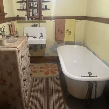 Bembridge House - Missing something - Historical Tours Near Me - Long Beach, California