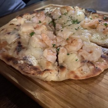 William Jeffrey's Tavern - Shrimp scampi flat bread - American Near Me - Arlington, Virginia William Jeffrey's Tavern - Shrimp scampi flat bread - American Near Me - Arlington, Virginia