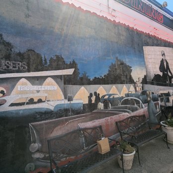 Cruiser's Cafe 66 - Cool mural out front - American Near Me - Williams, Arizona