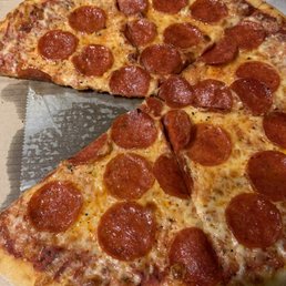 Pepperoni pizza Pepperoni pizza