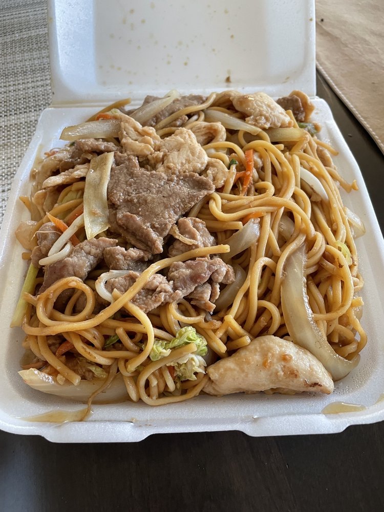 Food from Ivy's Chinese Cafe