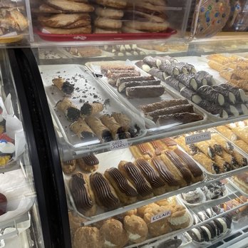 Bova's Bakery - cannolis and creme filled pastries - Bakeries Near Me - Boston, Massachusetts Bova's Bakery - cannolis and creme filled pastries - Bakeries Near Me - Boston, Massachusetts