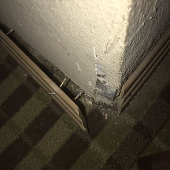 Plaza Inn - Popped off and wouldn't go back due to crumbling wall. Gladly didn't get cut here then take a shower amidst rust. - Hotels Near Me - Big Spring, Texas Plaza Inn - Popped off and wouldn't go back due to crumbling wall. Gladly didn't get cut here then take a shower amidst rust. - Hotels Near Me - Big Spring, Texas